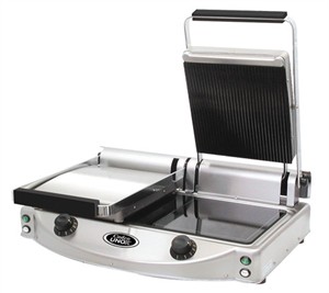 Cadco CPG-20 Double Panini Grill 208/240 volt for commercial kitchen