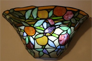 Exciting Lighting AMB3003 Stained Glass Sconce Light