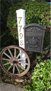Ecco E6 Victorian Style Locking Mailbox