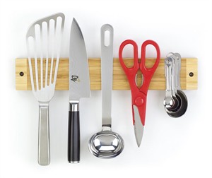 Bamboo Magnetic Bar