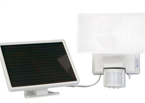 Maxsa 40110 Solar 30 Watt Halogen Security Floodlight Maxsa 40110 Solar 30 Watt Halogen Security Floodlight