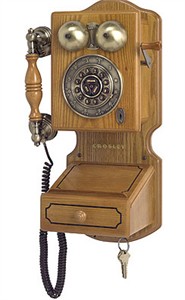 Crosley CR92 Country Wall Phone : 1920s wood phone